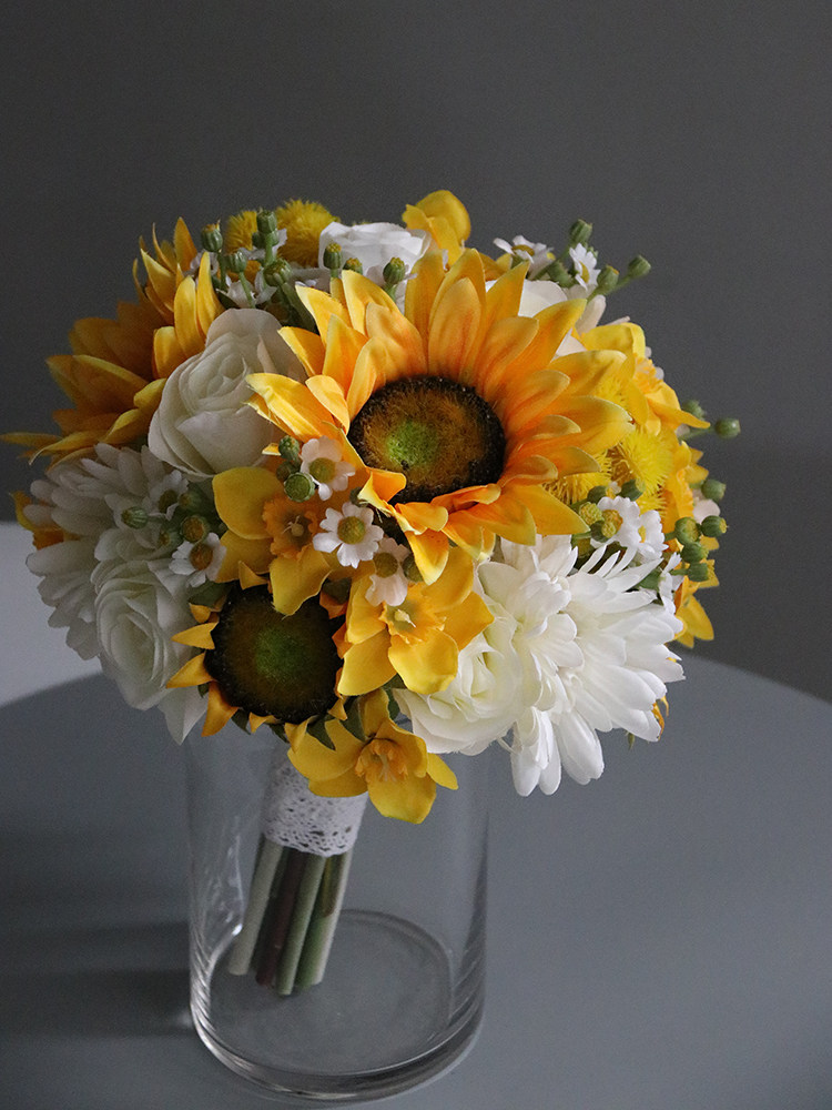 手捧仿真向日葵小雏菊新娘登记结婚礼教堂仪式花束仿真花
