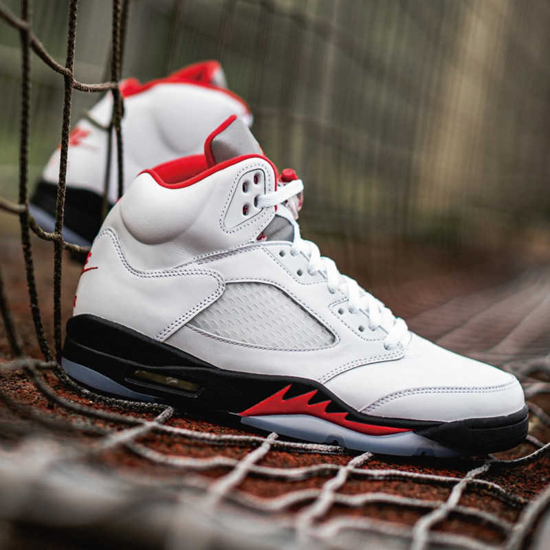 airjordan5aj52020新款流川枫男子子白红火火焰篮球鞋