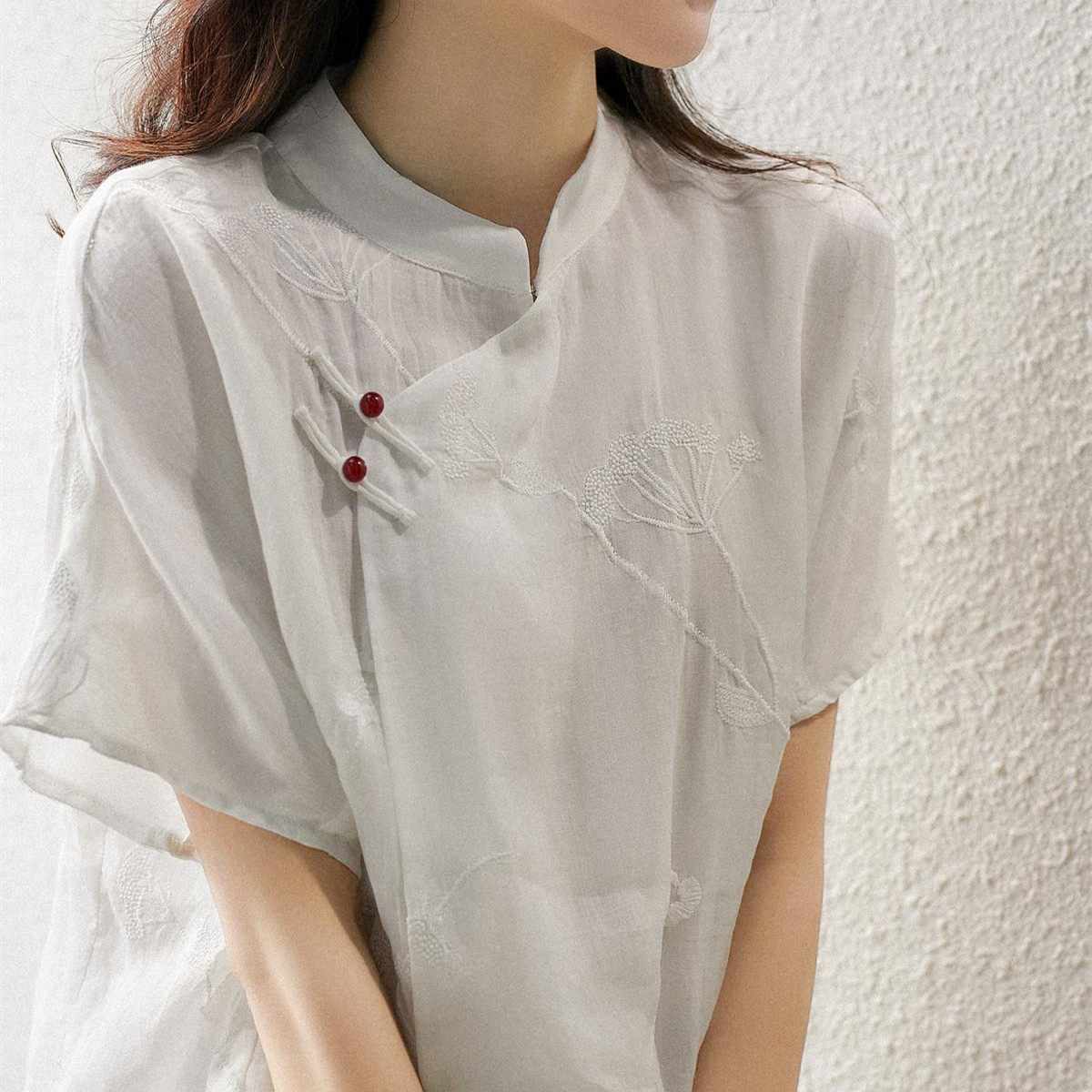 盘扣棉麻衬衫女夏立领刺绣套头白色苎麻中式衬衫