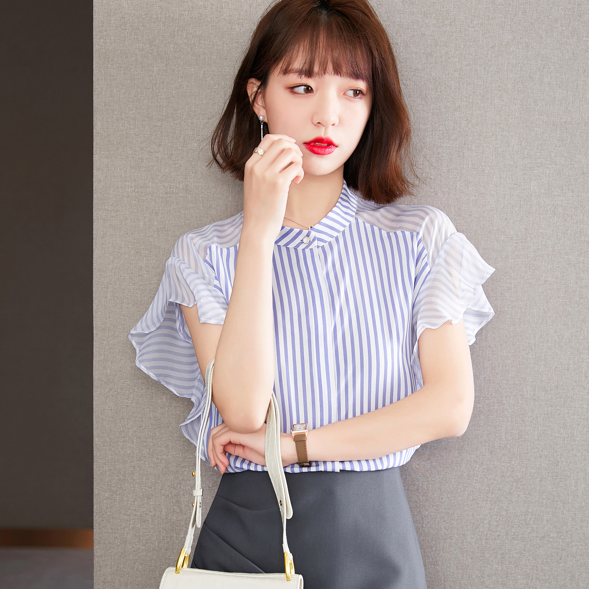 夏季女士条纹雪纺衬衫女装夏装2021年新款短袖衬衫