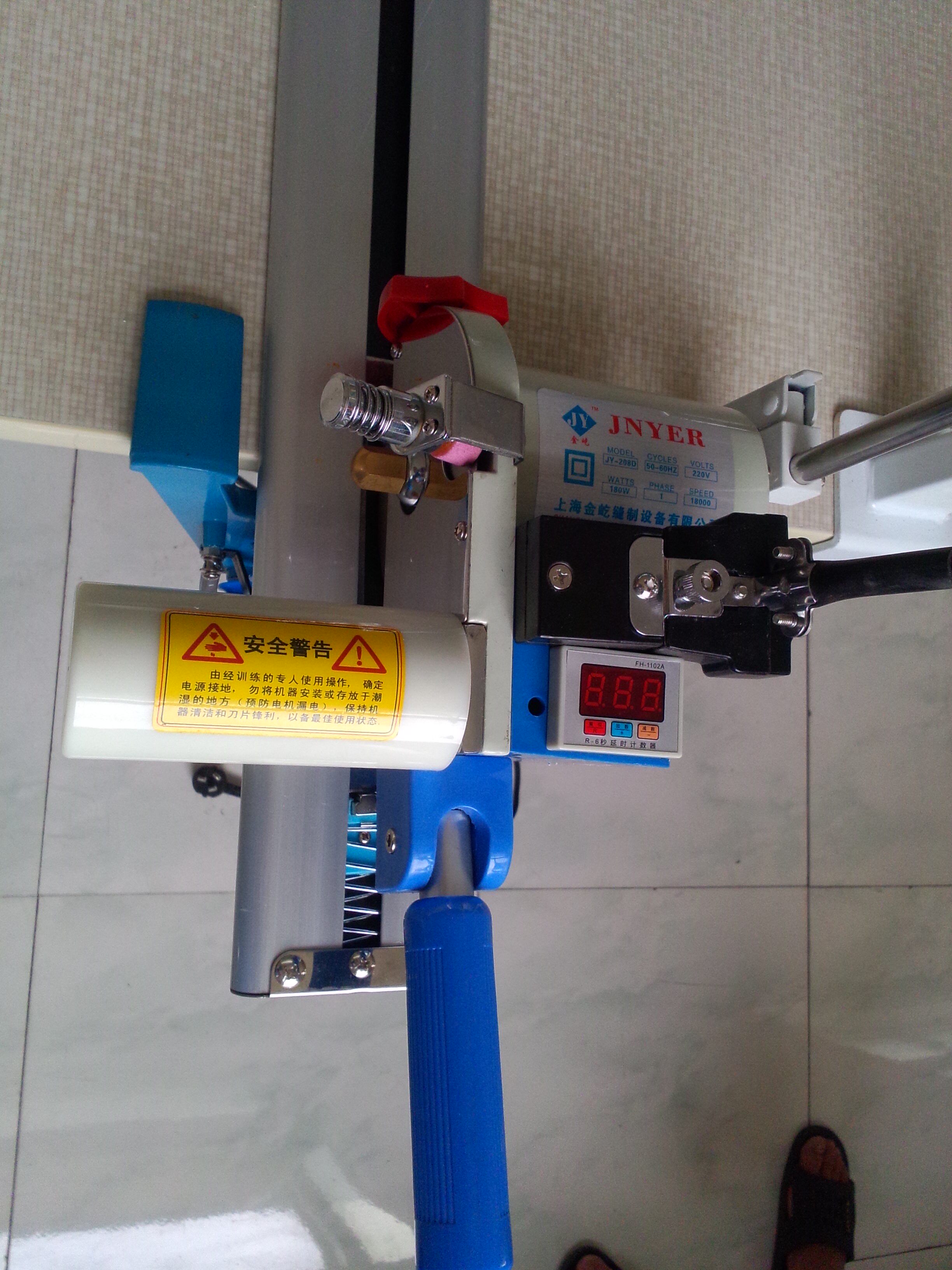 断布机裁断刀服装纺织面料专用辅助设备带导轨松布架整套厂家直销