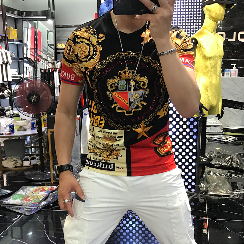 2022夏季新款欧洲站潮牌重工徽章印花字母烫钻短袖个性潮流t恤男