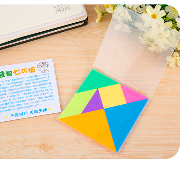 七巧板环保塑料盒子手动桌面中性益智拼图上课数学学习板