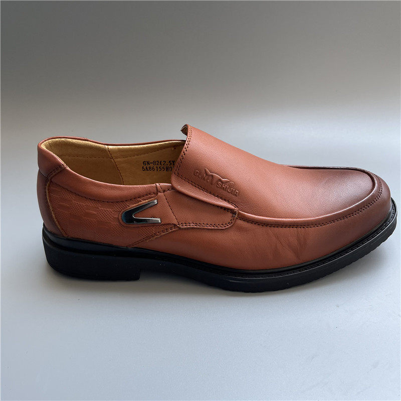 皮鞋38-43公牛世家真皮男头层牛皮低跟橡胶胶底商务正装皮鞋