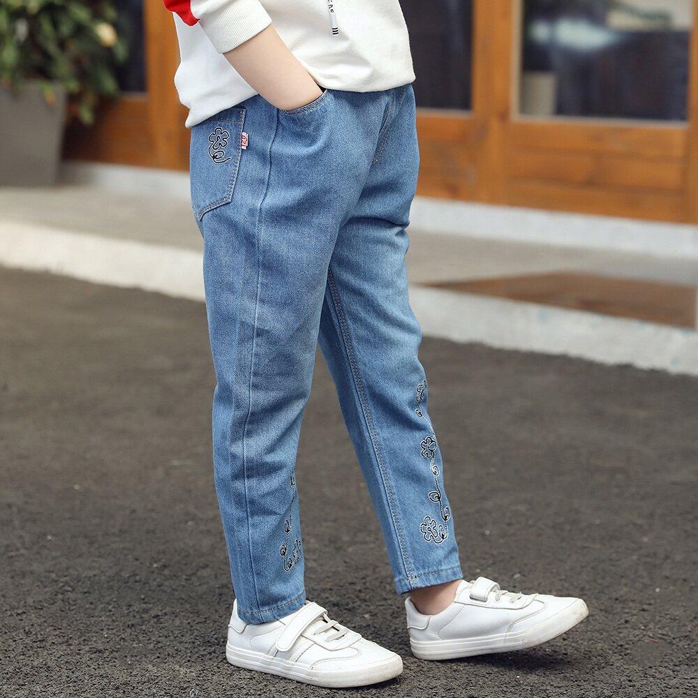 女童牛仔裤2020春秋薄款韩版潮儿童裤子女宝宝外穿老爹裤洋气长裤