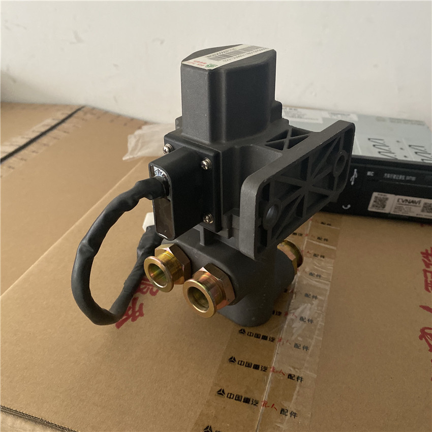 适用于中国重汽豪沃t7htx德卡c7hg7主副油箱电动转换其他