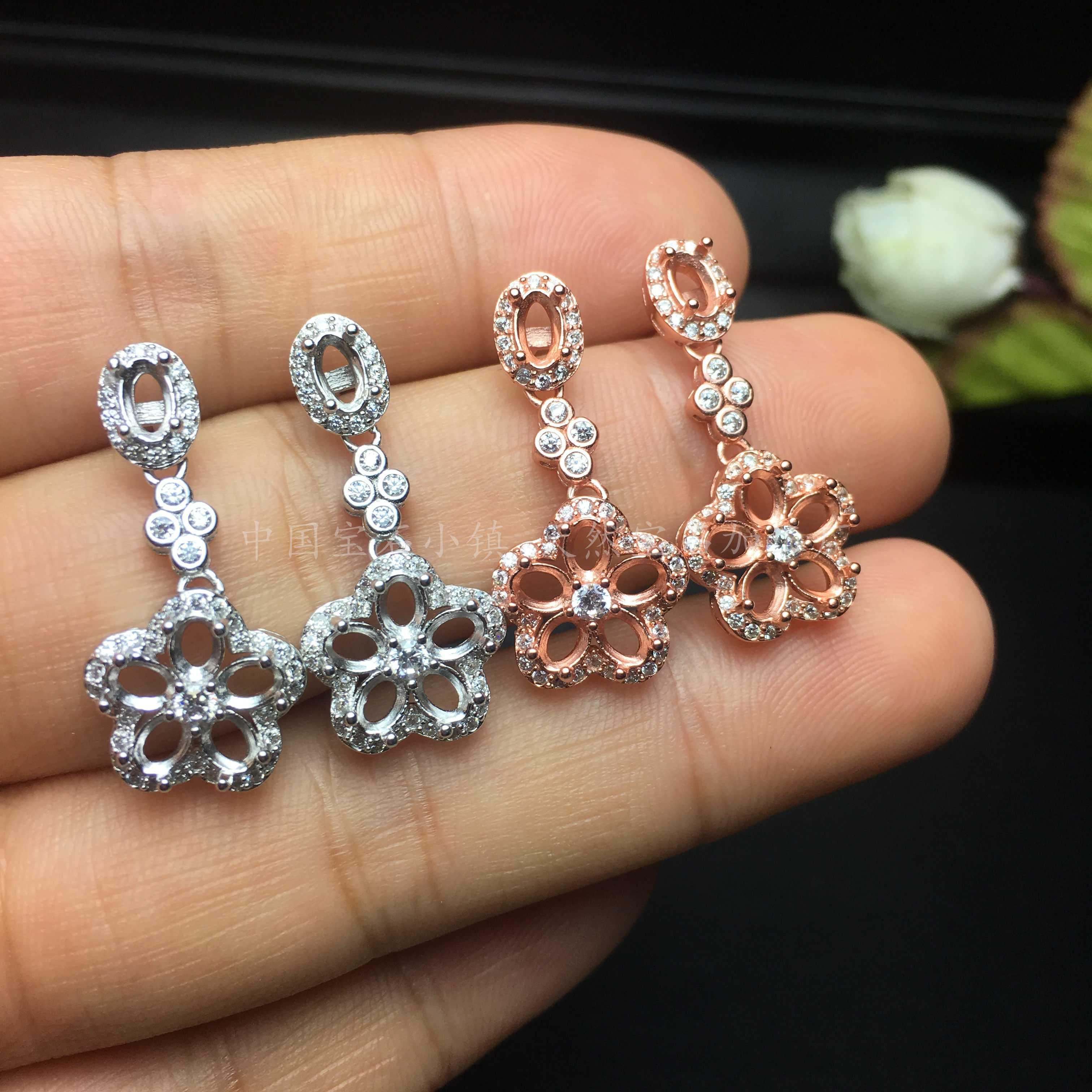 s925纯银5mm耳钉空托群镶多粒翡翠蛋面彩宝耳钉