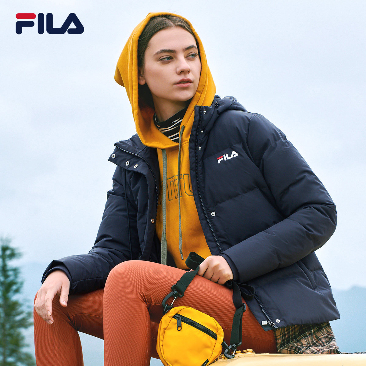 fila斐乐女子运动羽绒服2022冬季新款宽松连帽运动羽绒服