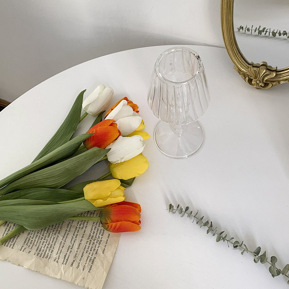 ins风郁金香仿真花手捧花pu假花摆拍道具花束家居摆设装饰拍照背