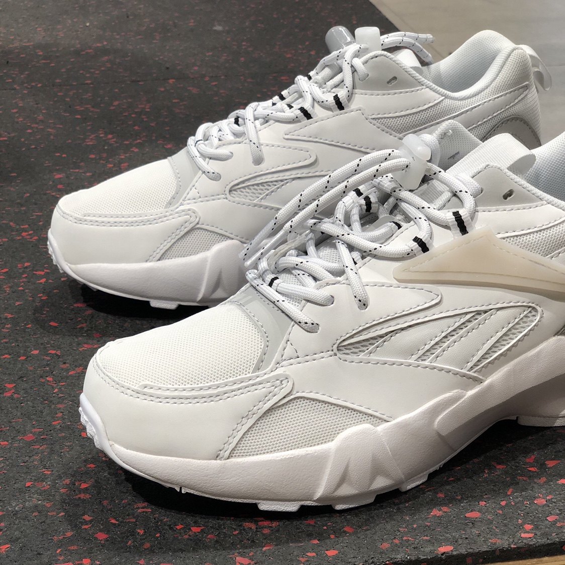 坏蛋reebok锐步蜂巢减震跑步休闲复古增高运动鞋跑步鞋