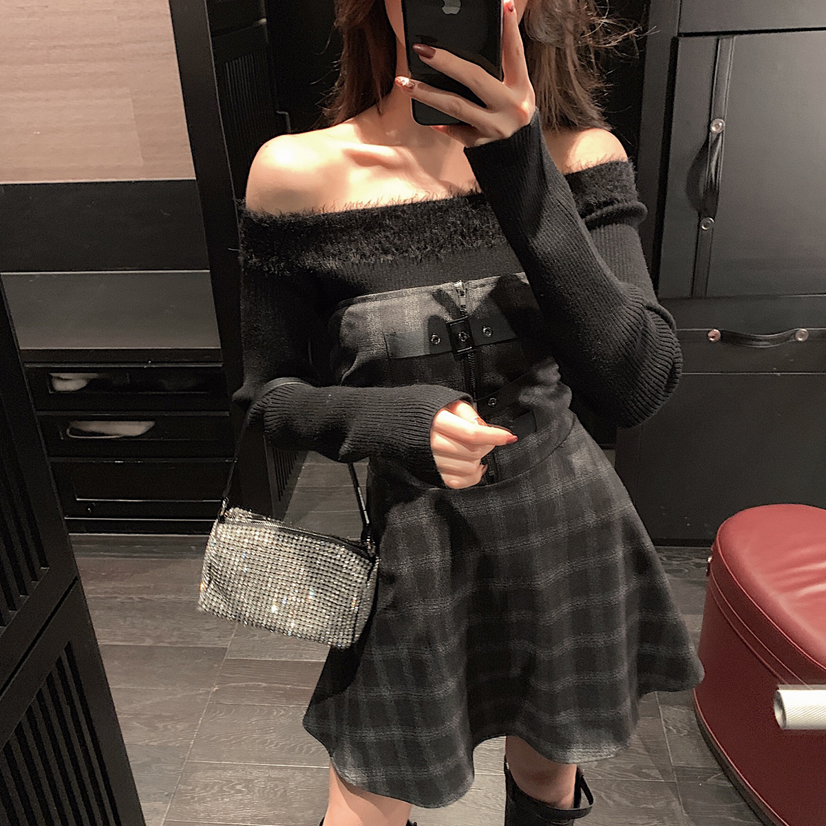 吊带裙过年衣服打底裙女 秋冬2019新款裙子 高冷御姐风成熟连衣裙