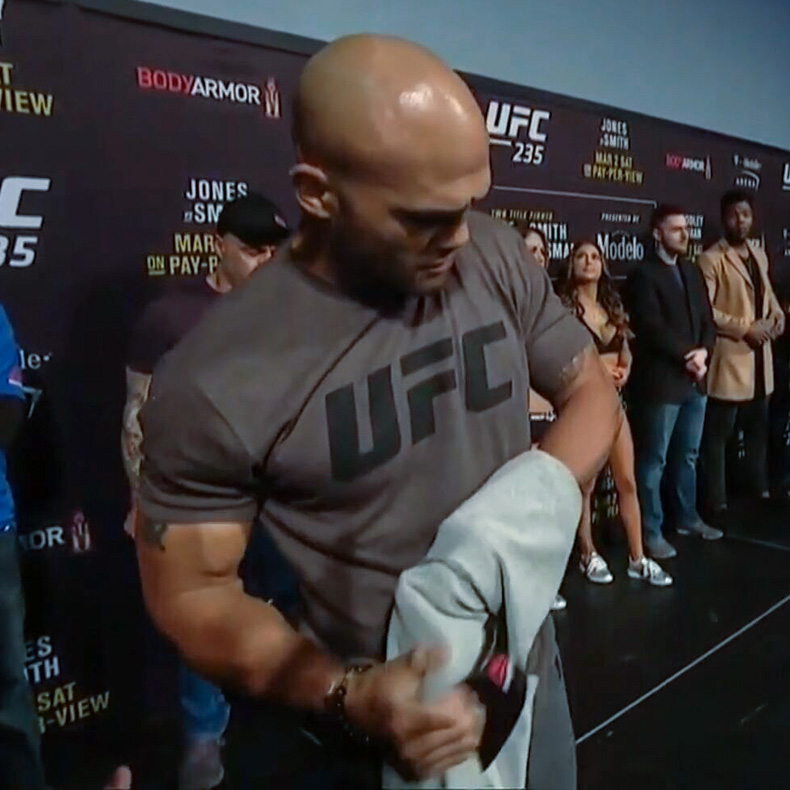 鄂鱼索萨伍德利UFC短袖T恤男夏季运动休闲超特加大号健身格斗拳击