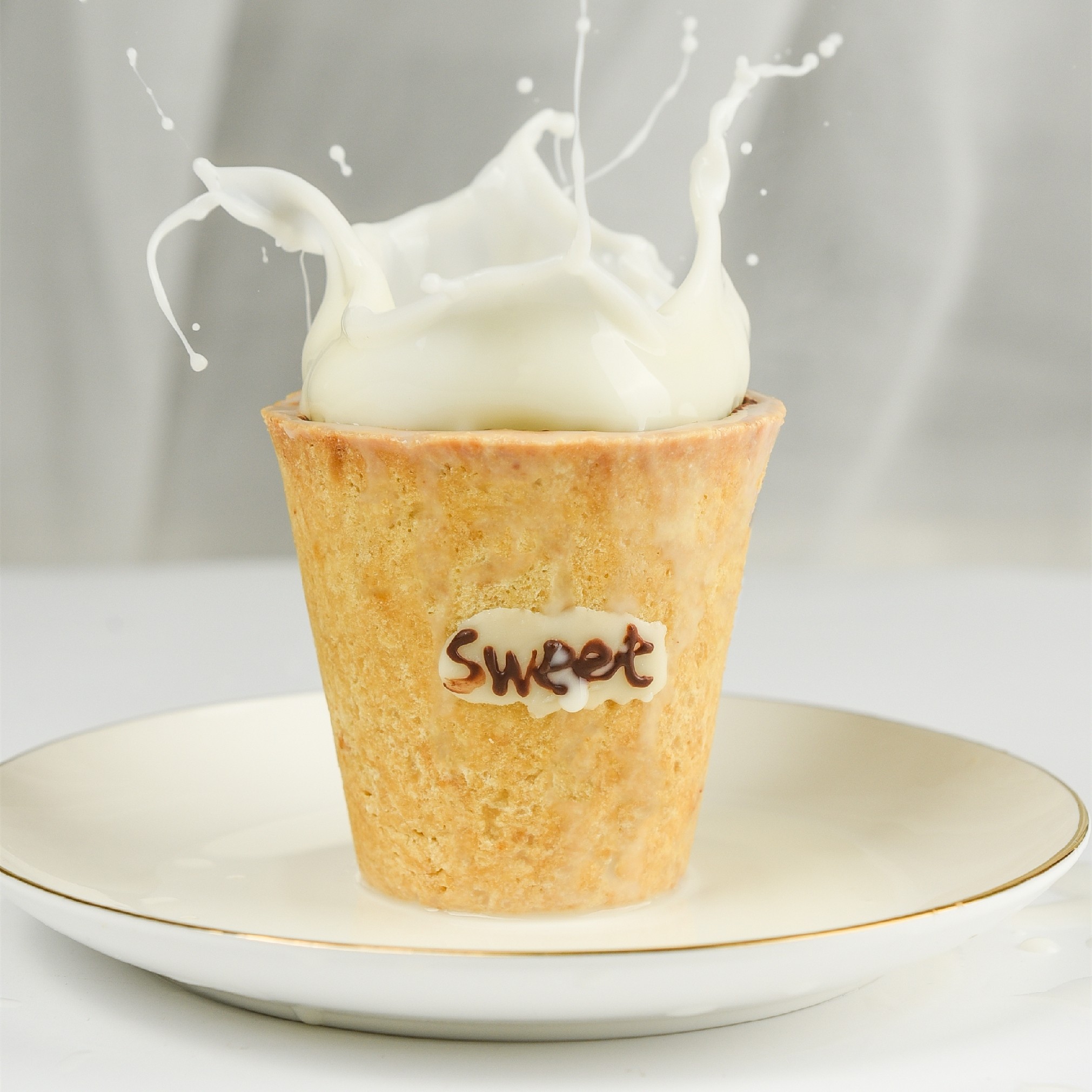 2个装ins可以吃的巧克力牛奶杯