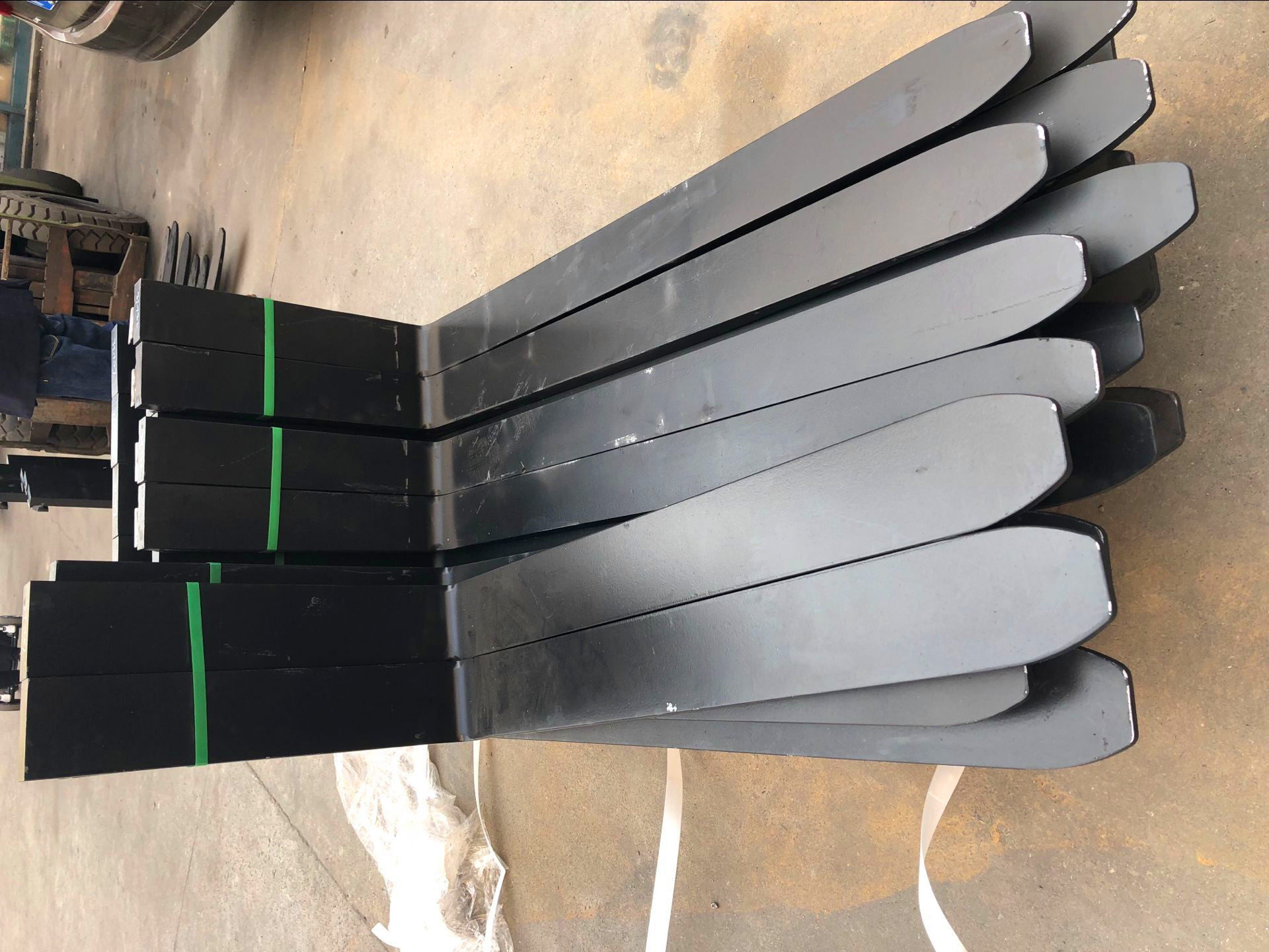各种叉车货叉叉脚货叉叉齿2-3t4.t 5-7t叉车货叉各种规格长度叉脚