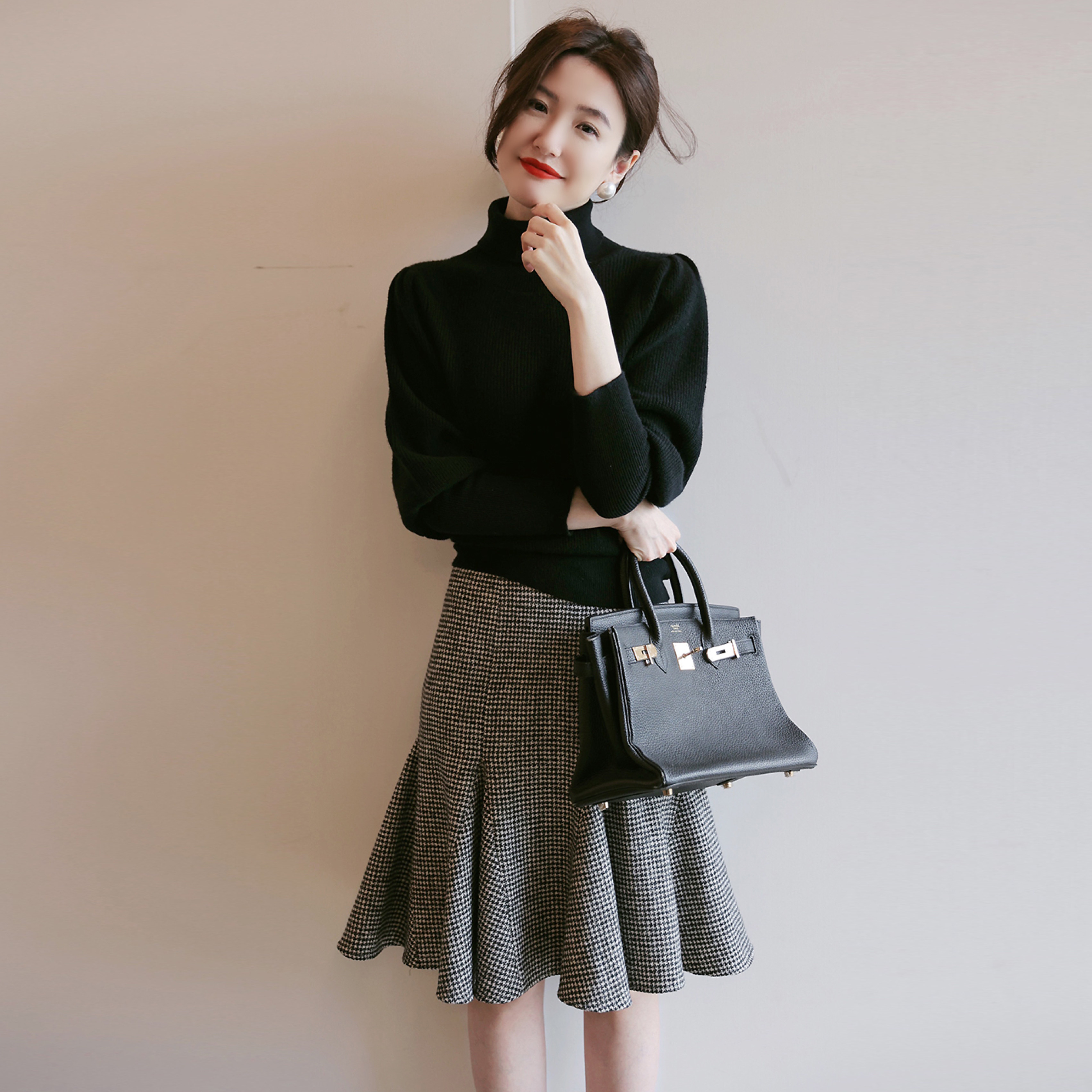 umooie提臀立裁知性千鸟格修身半身半身裙