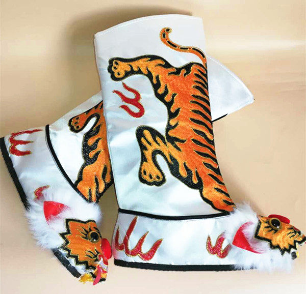 虎头戏剧虎靴川剧古风变脸孙悟空靴子战靴儿童古典舞鞋