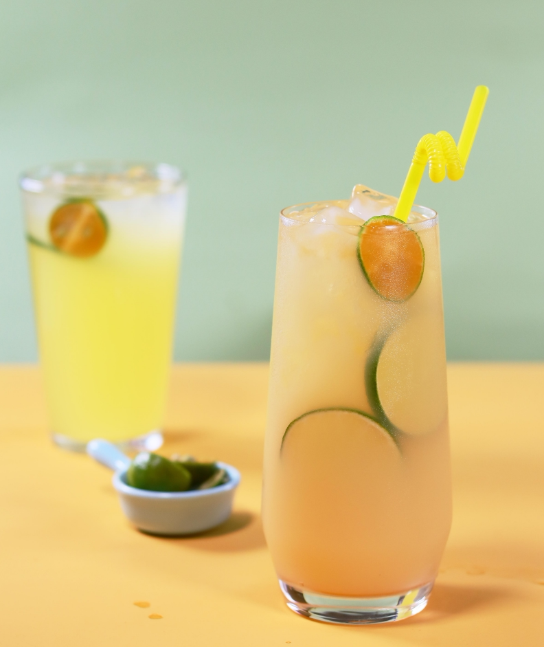 金桔柠檬鲜活果汁鲜绿汁奶茶店专用浓缩风味果味