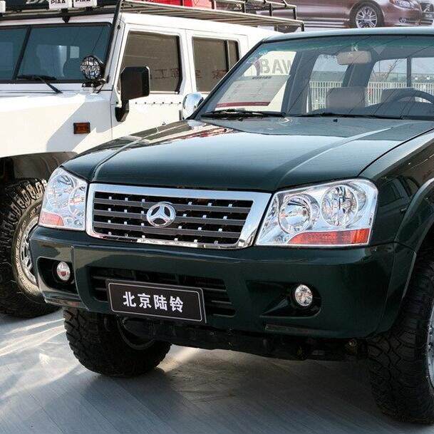 适用于北汽陆铃皮卡保险杠黄海老款骏前杠大包围保险杠