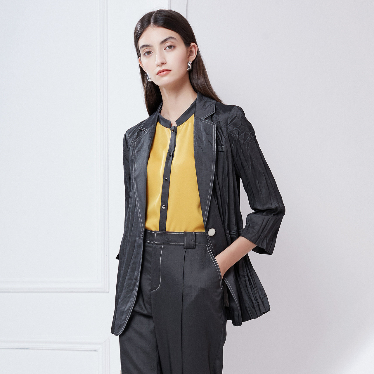 卡迪修身西装袖薄款七分压褶迪黛时尚创意设计新款西装