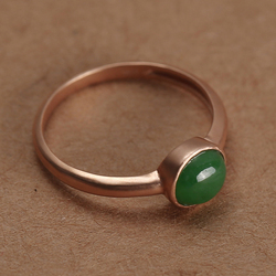 天然a货冰种阳绿蛋面翡翠戒指女款18k金镶嵌玉石指环