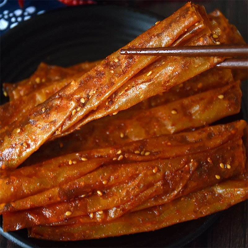 辣条零食江西特产网红鞋底辣片大礼包儿时手工豆腐干