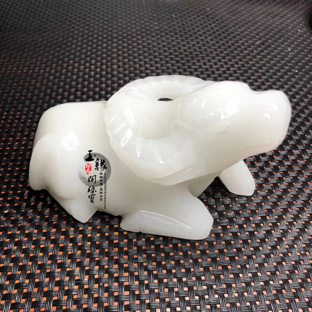 摆件天然阿富汗白玉生肖玉石牛白玉雕卧牛办公室摆件