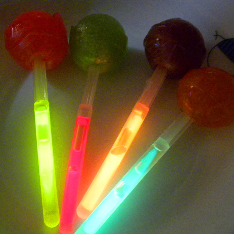 绿草香水果力棒荧光棒棒糖发光夜光棒120支装酒吧发光棒棒糖包邮