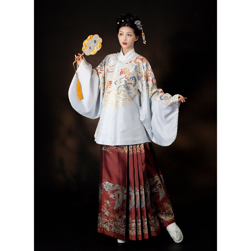 二十肆会原创设计明制汉服鱼龙定制交领对襟汉服