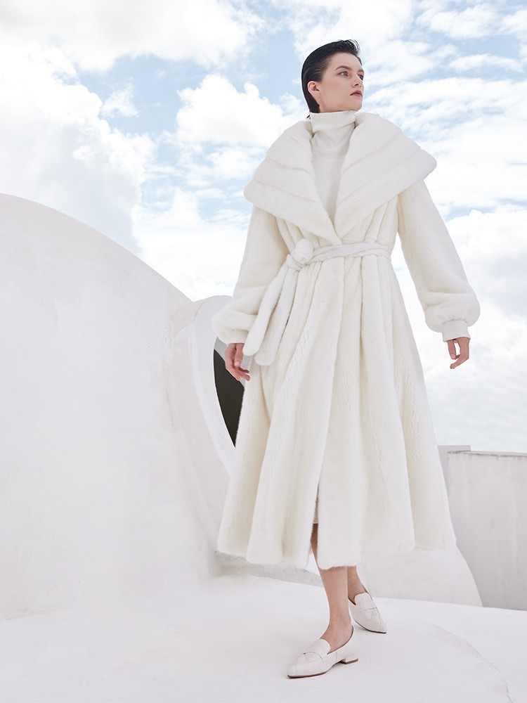 2022长款水貂白色整貂大衣貂皮天鹅绒进口过膝皮草