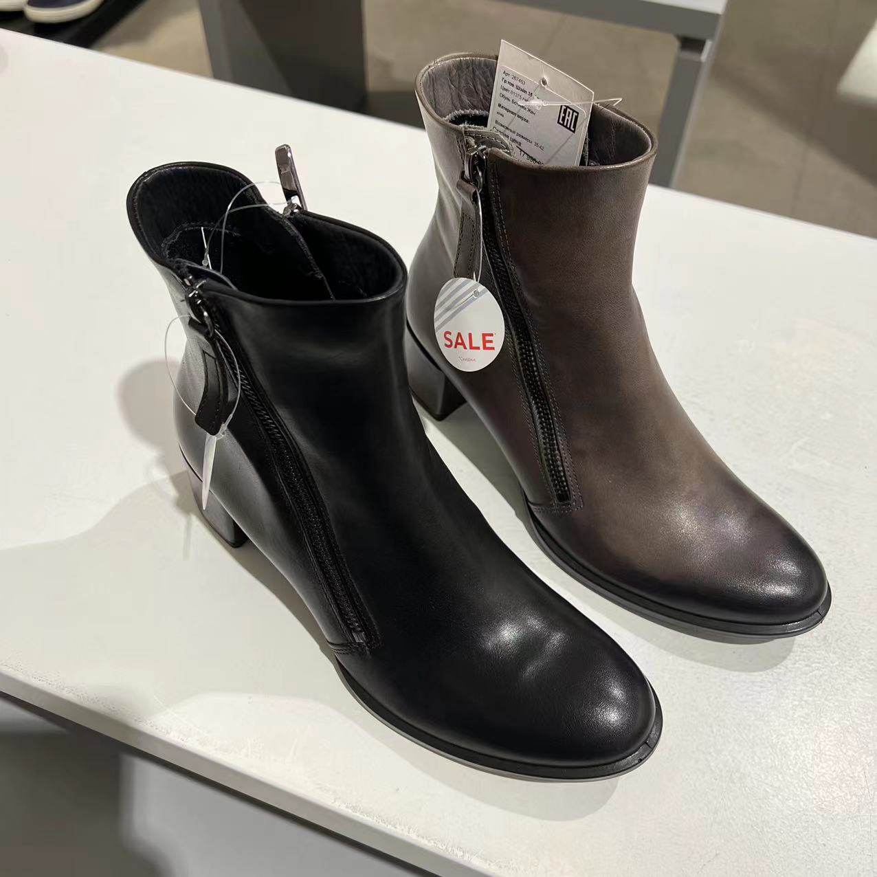 ecco爱步女士时装短靴粗跟拉链跟高45mm春秋时装靴