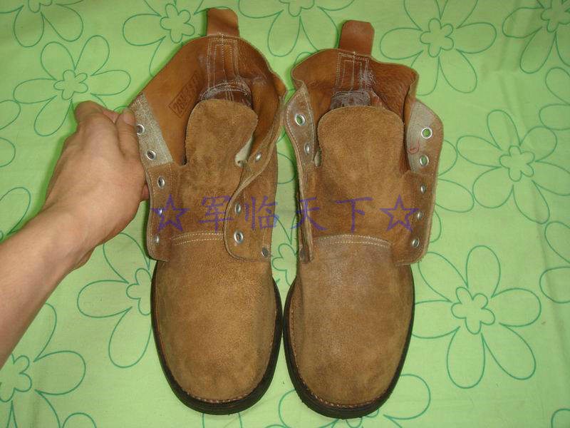 军临79年对越反击战防刺翻毛鞋 陆空防刺皮鞋 户外徒步登山工作鞋