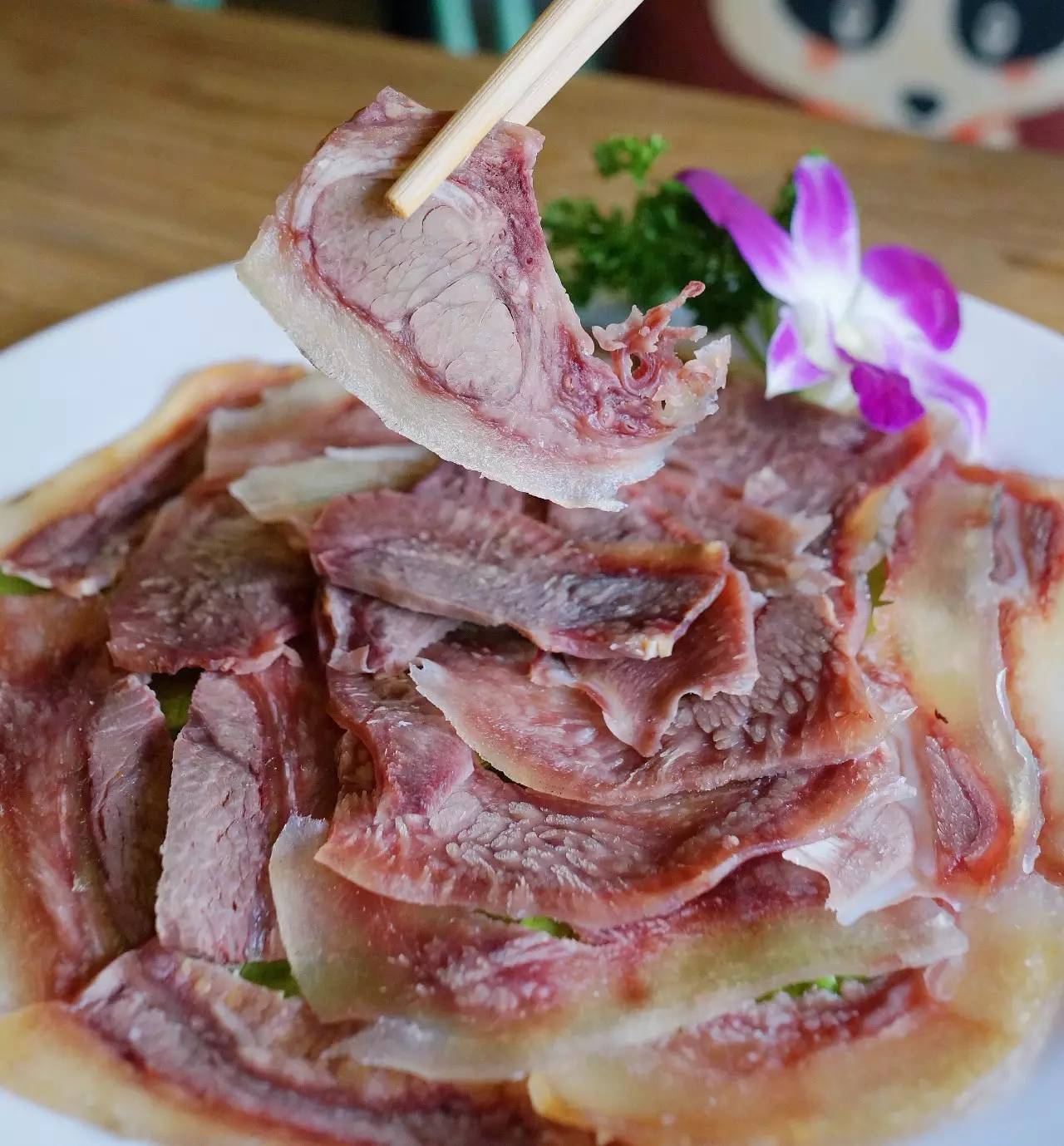 带皮牛肉牛头皮肉八分熟牛脸肉牛杂牛肉火锅食材原味牛肉150克