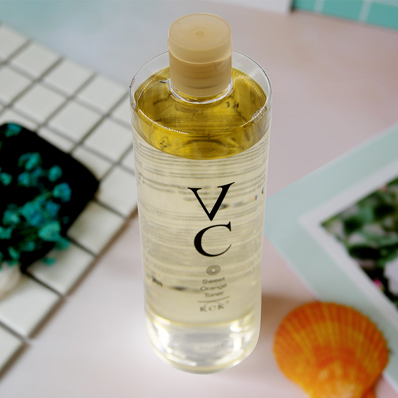 亮白爽肤水泰国国小补水vc保湿果味atrues精华化妆水