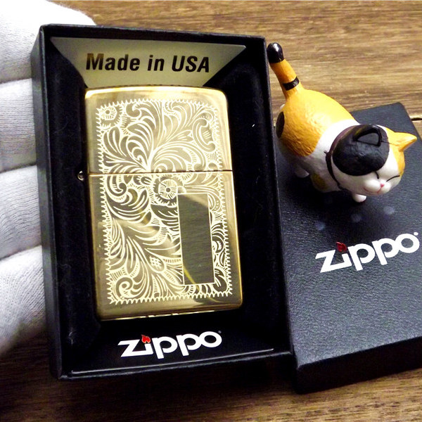 zippo打火机全新16年纯铜威尼斯雕花轻微擦丝氧化zippo