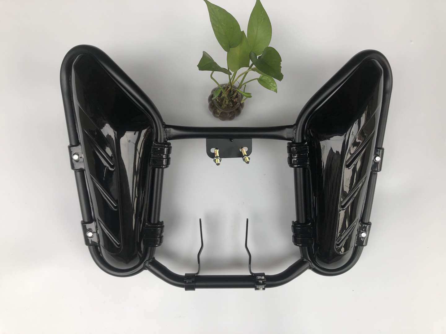 保险杠摩托车前护男装通用挡风板特大置物箱骑士摩托车保险杠