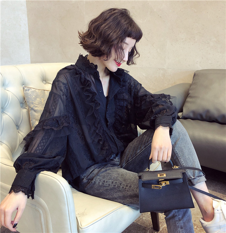 欧洲站春装2020新款欧货女装时尚灯笼袖蕾丝衬衫女早春洋气上衣潮