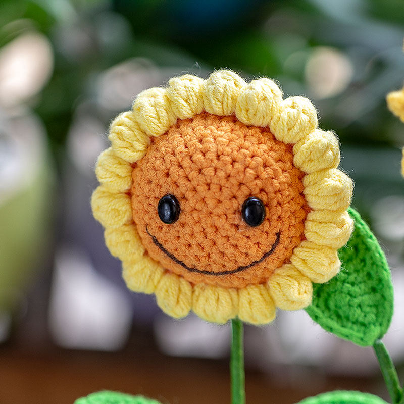 成品手工编织太阳花笑脸毛线向日葵花束礼品生日卡通花