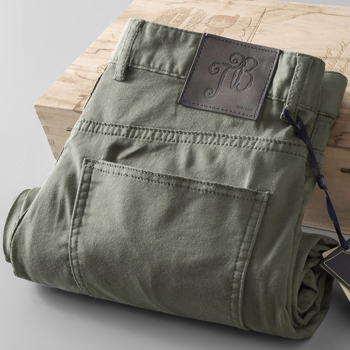 2022春夏新款纯棉军绿休闲牛仔裤男士直筒长裤柔软百搭薄款透气