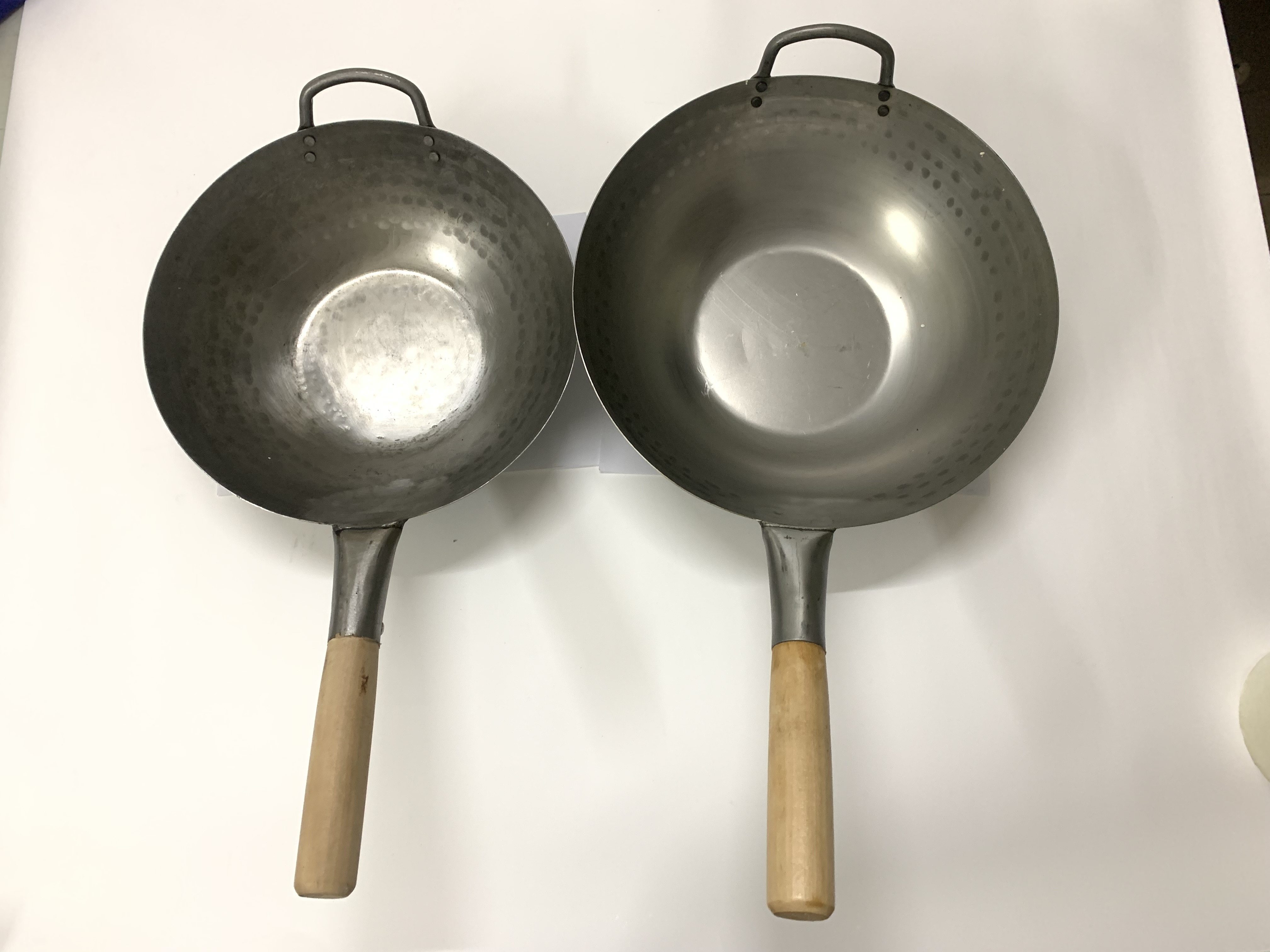 香港代购铁锅木柄单耳平底炒锅煤气灶适用老刀炒锅