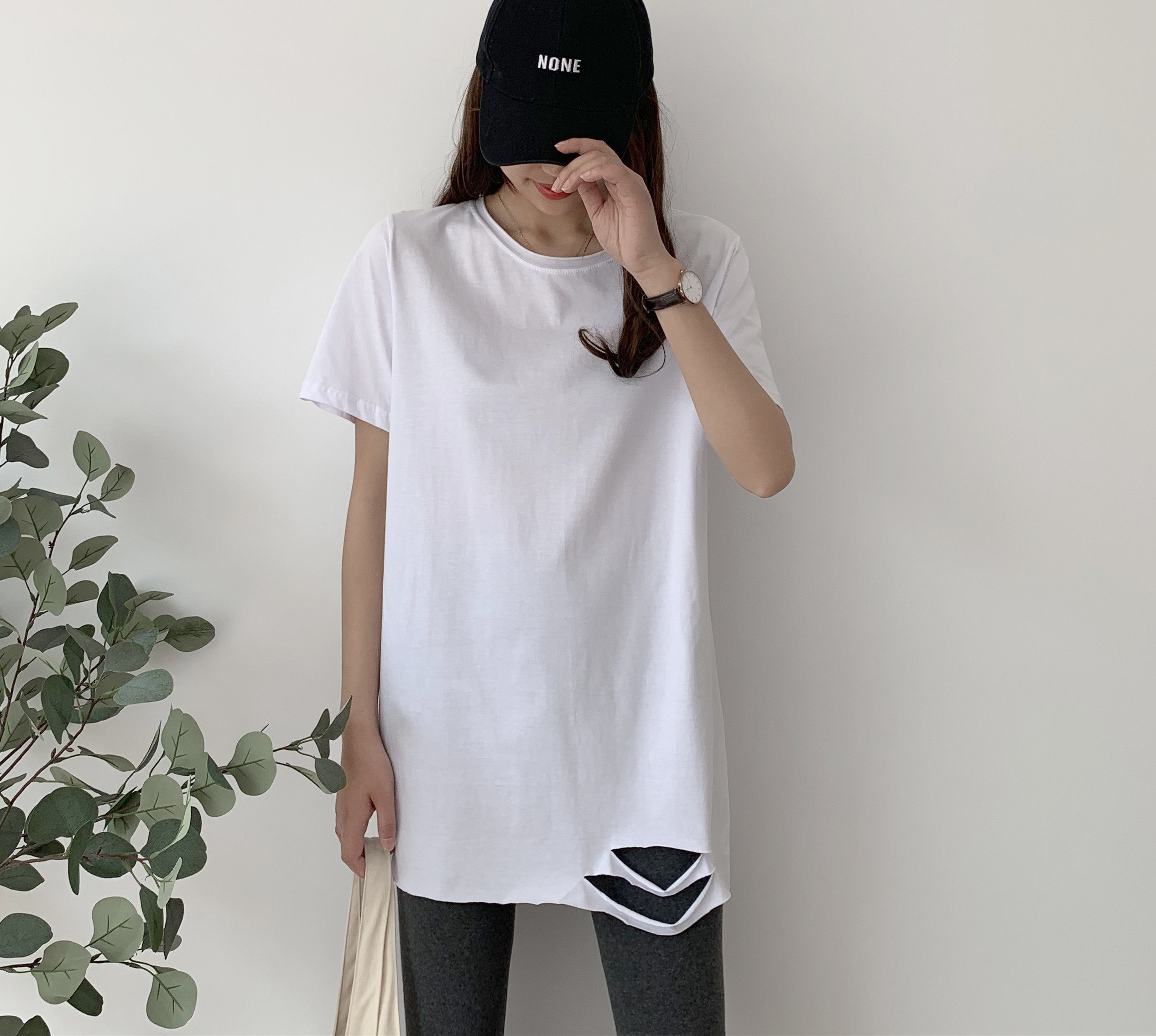 2019夏新款中长款白色t恤女短袖下摆破洞宽松百搭打底衫上衣体恤