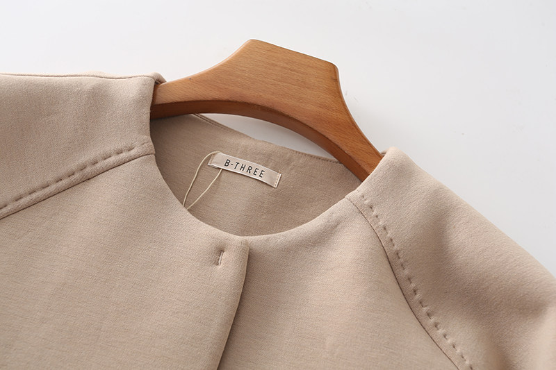 包邮外码女装日单外套2021新款半圆圆领长袖短外套