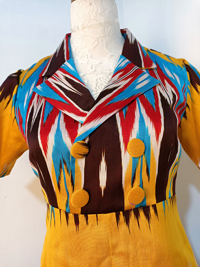 新疆民族风正品丝绸艾特莱斯长拖尾私人订制礼服婚纱照婚纱