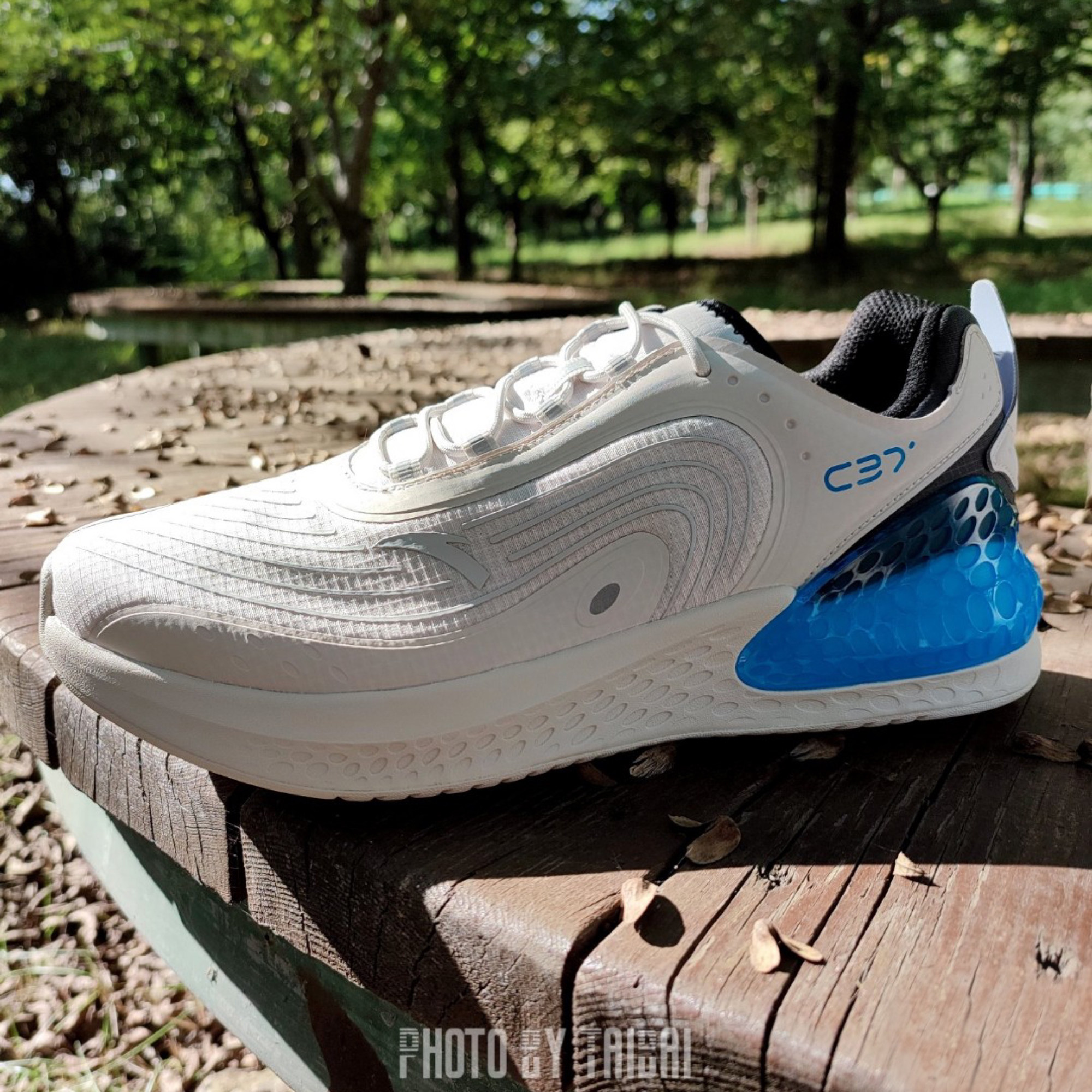 c37安踏软跑二代休闲鞋跑步男女跑鞋c37十加运动休闲鞋