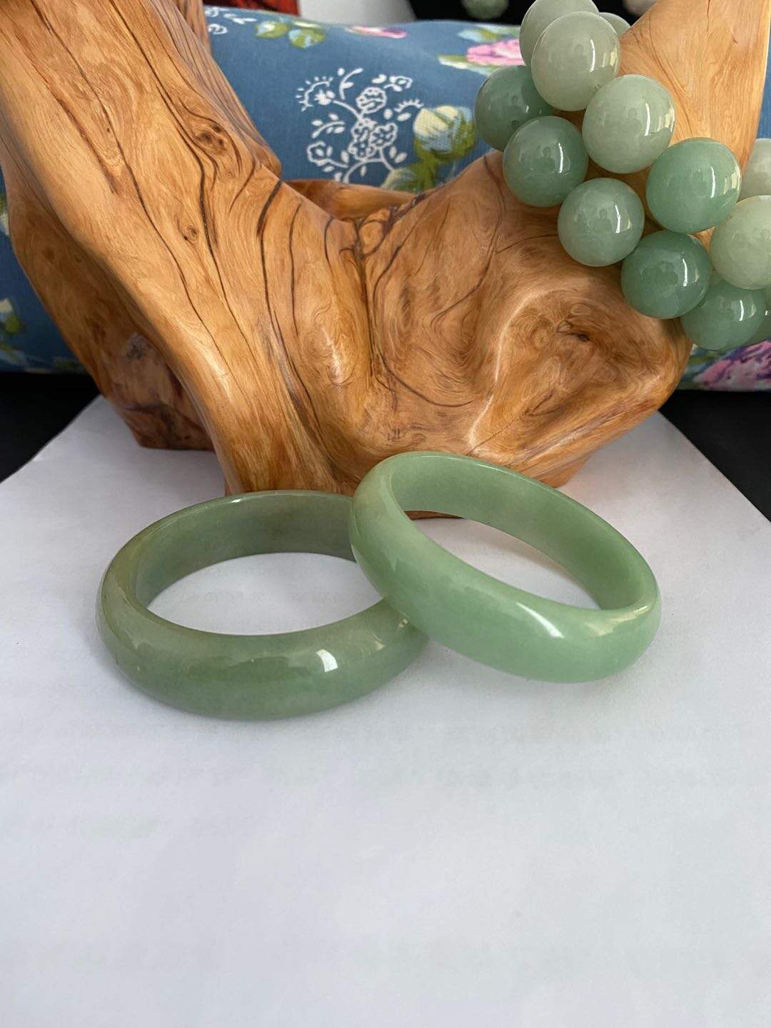 佘太翠豆绿绿豆手镯内蒙古佘太手饰