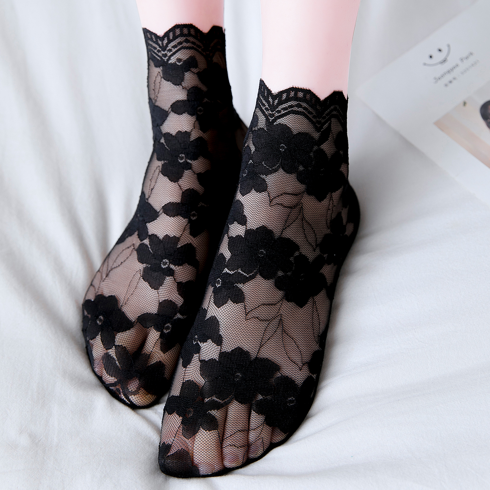 花边蕾丝袜子女夏季薄款水晶袜镂空短袜日系防臭脚底纯棉女士船袜