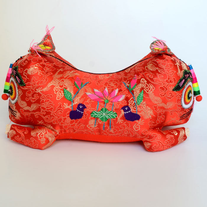 老虎枕头刺绣手工双面虎头头枕镇宅辟宝宝保护神布老虎