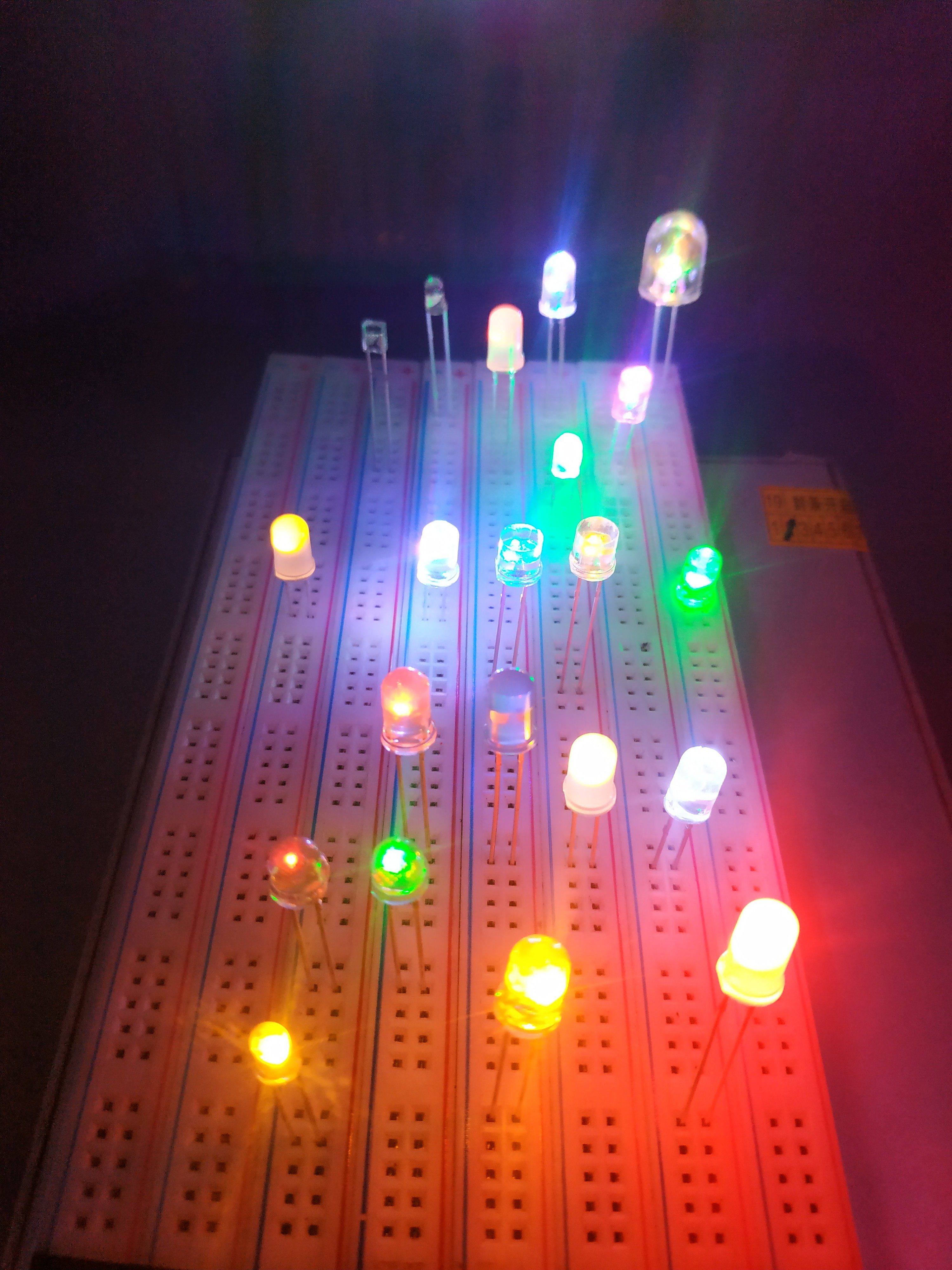 什么颜色加蓝色等于红色_360快搜