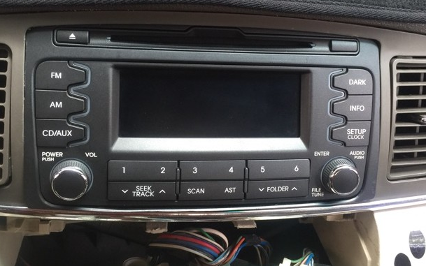 比亚迪f3cd起亚智跑cd汽车拆车cd12v货车车载cd机