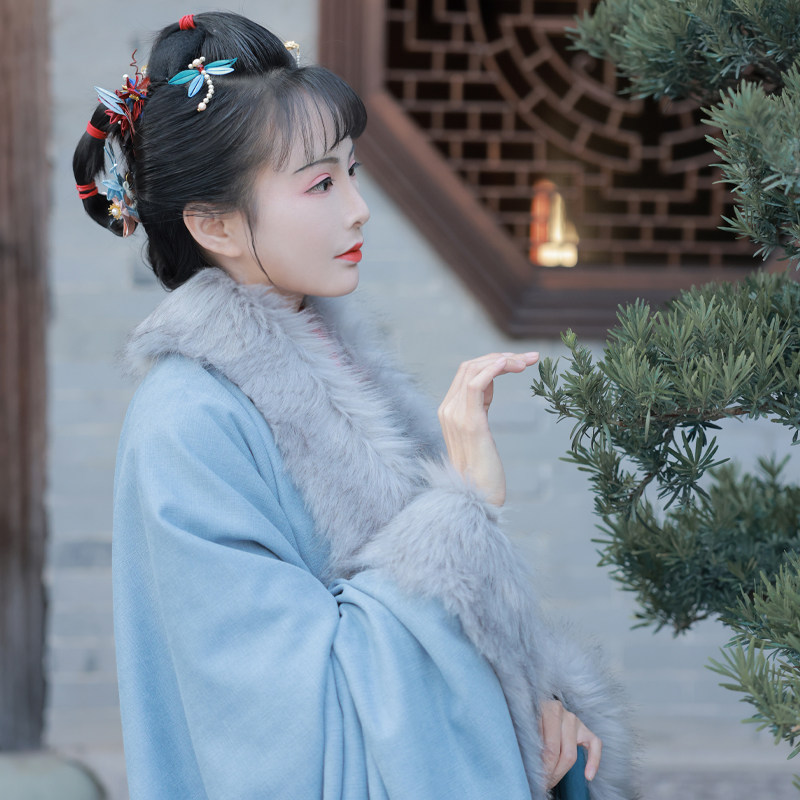 织尚御司原创汉服毛领大氅秋冬双层加绒加厚汉服