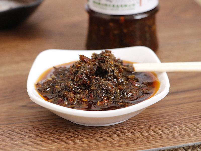 香椿油焖山东特产农家新鲜嫩鲜嫩腌制泡菜酱菜酱菜